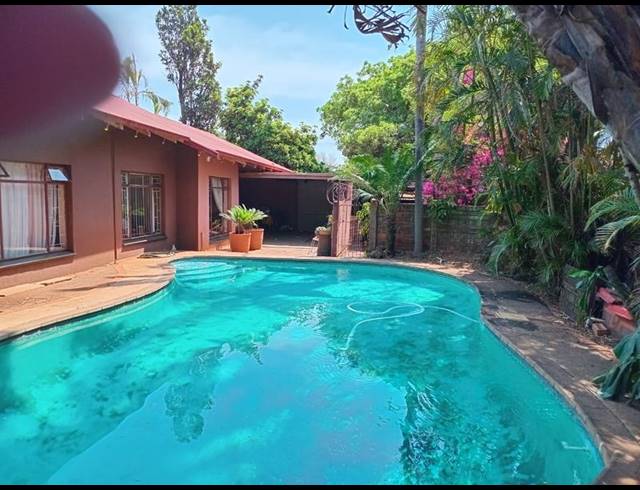 3 BEDROOM HOUSE FOR SALE IN THE ORCHARDS